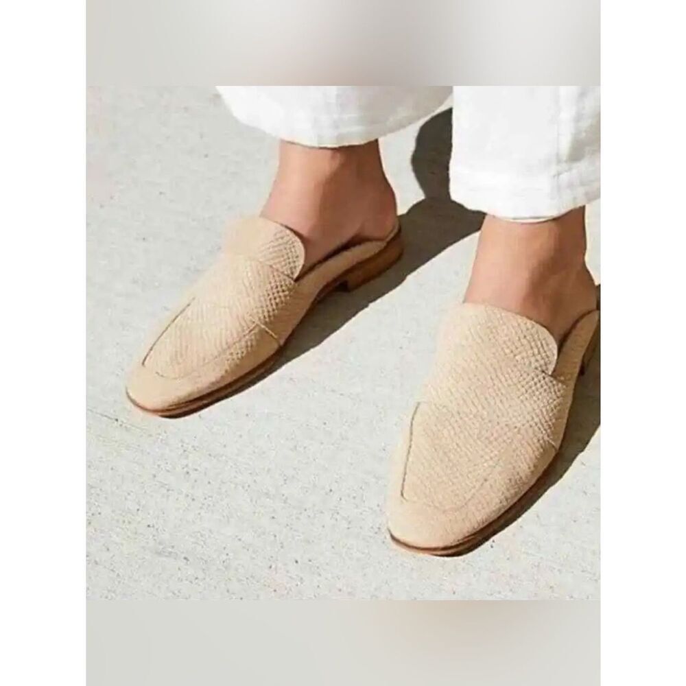 Free People At Ease Snake Embossed Suede Loafer Mules Sz 40 / 9-9.5 Quiet Luxury